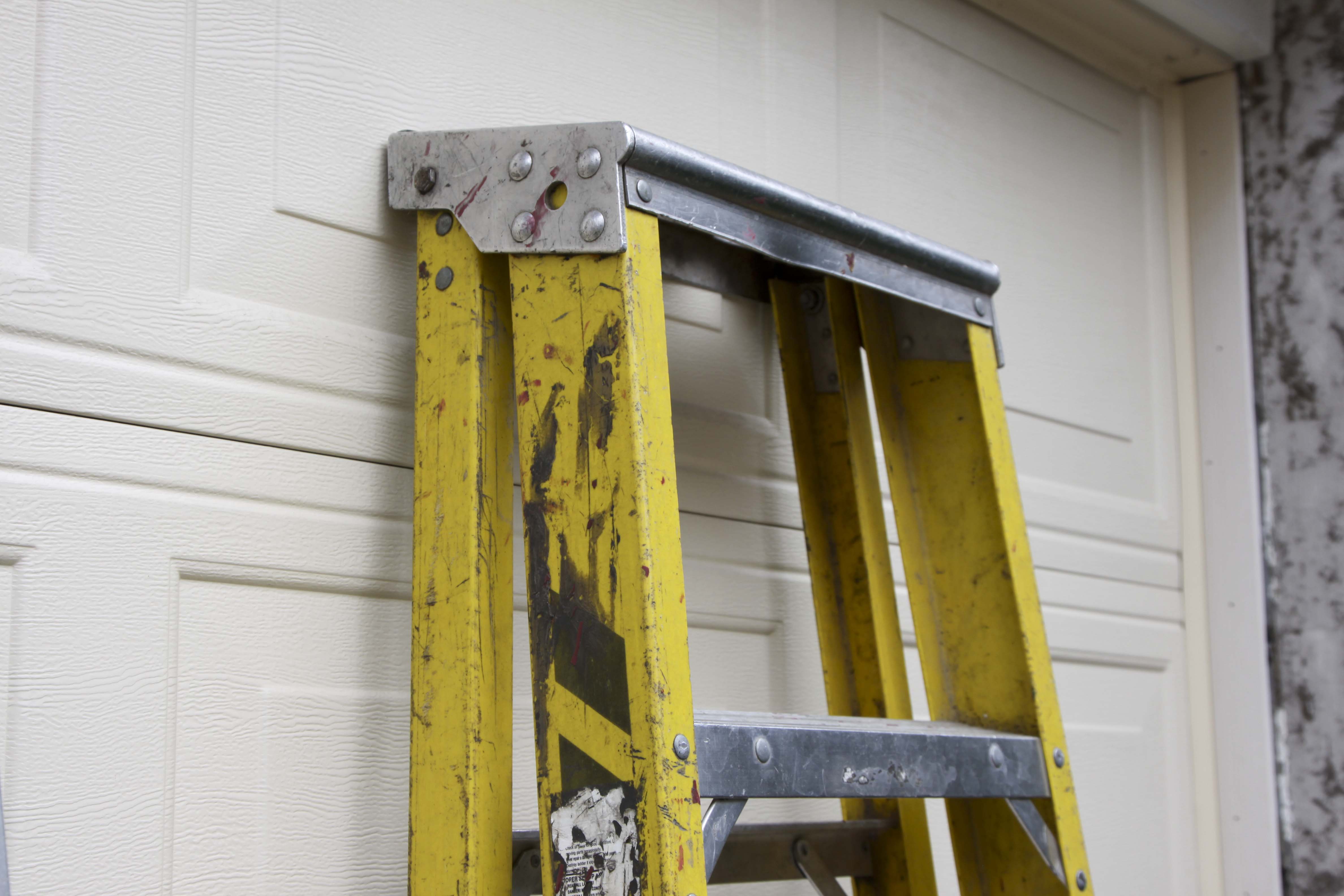 Pairing of Werner Six Foot Ladders