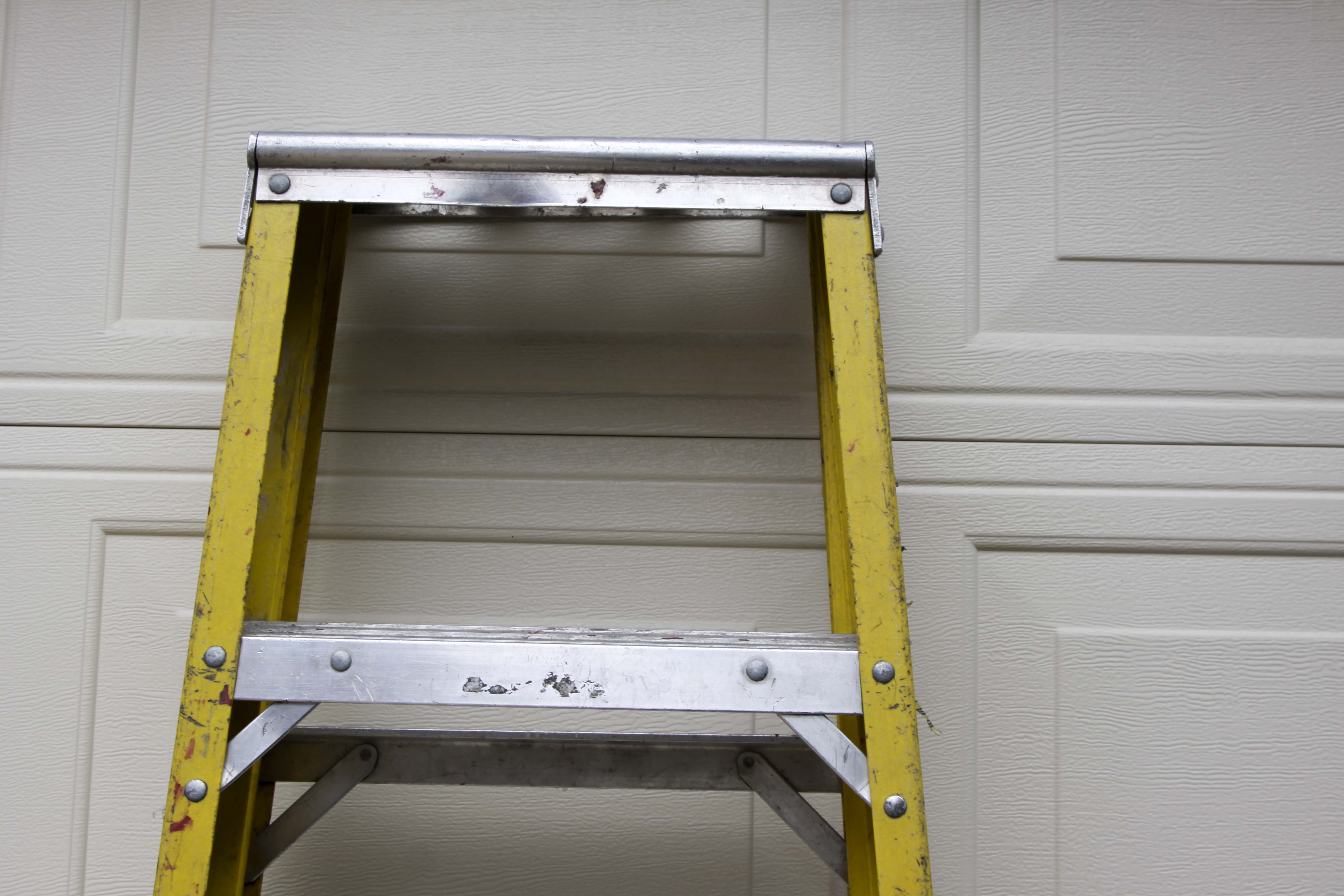 Pairing of Werner Six Foot Ladders