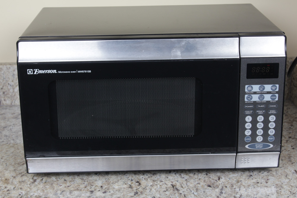 Emerson Microwave Oven