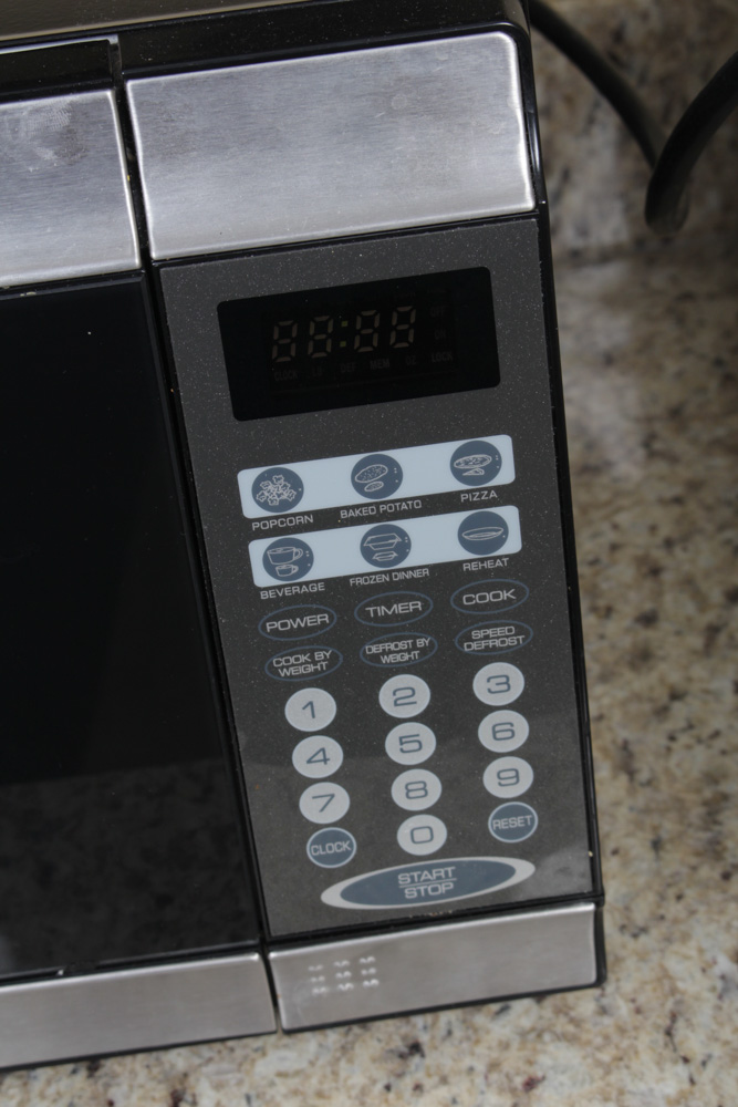 Emerson Microwave Oven