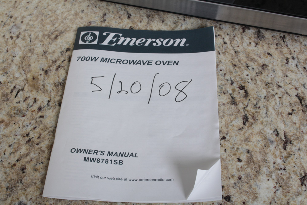 Emerson Microwave Oven