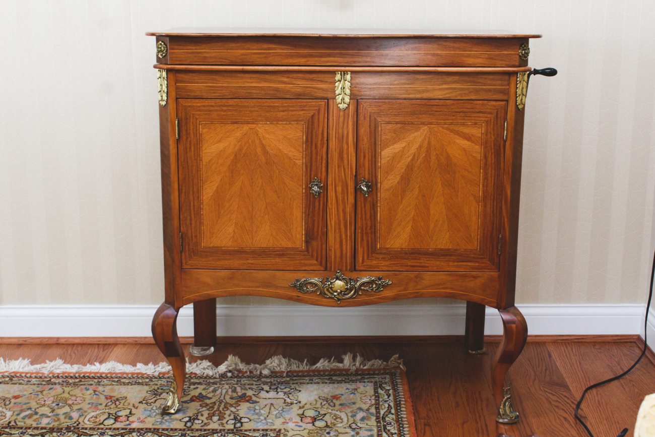 Vintage Gramophone Louis XV Style Wood Parquetry Cabinet
