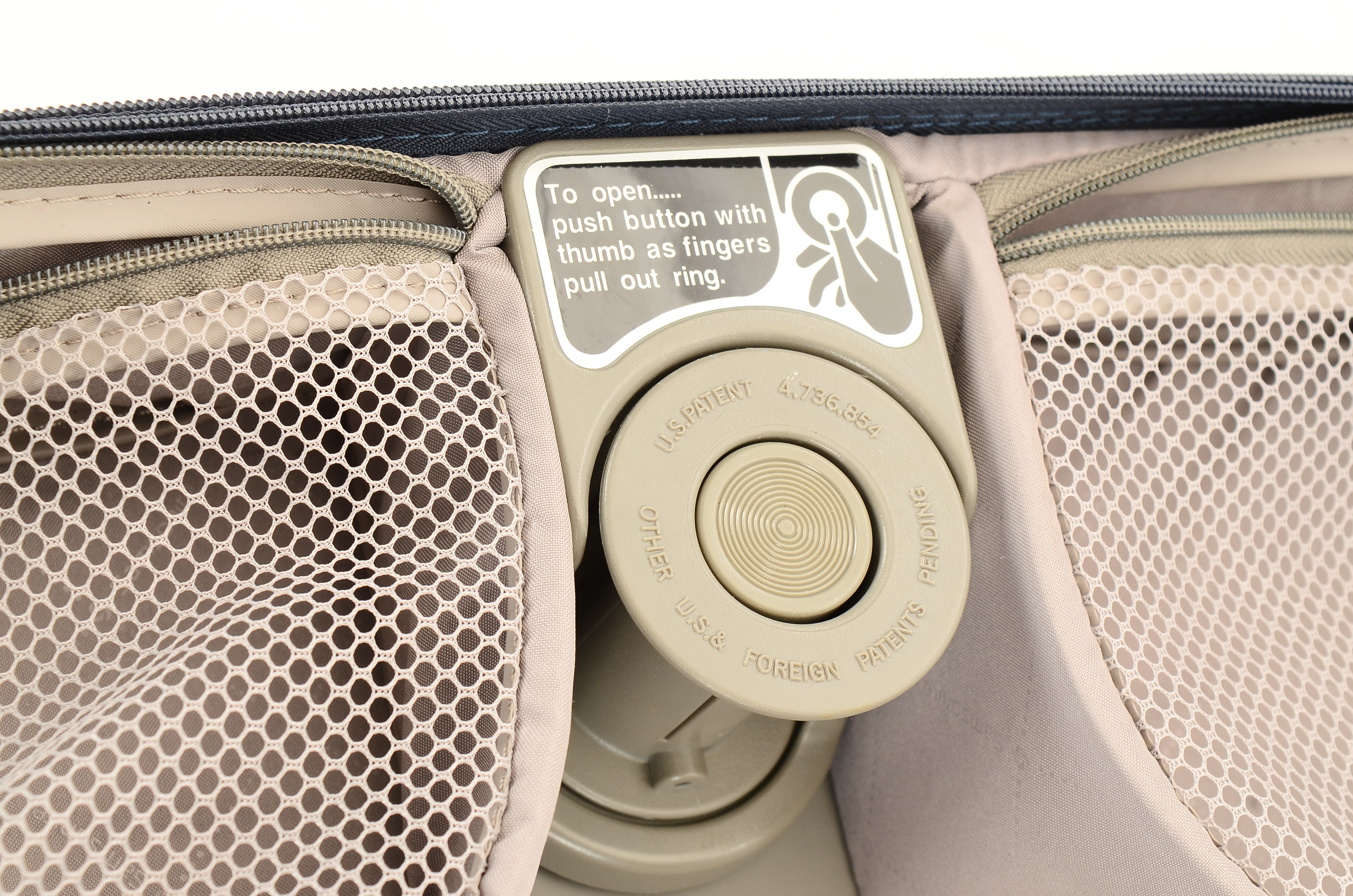 Samsonite Rolling Suitcase