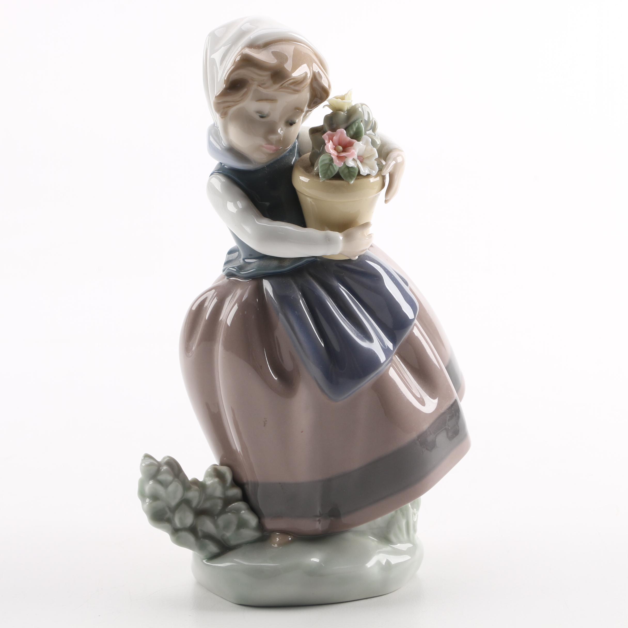 Lladró "Spring is Here" Porcelain Figurine