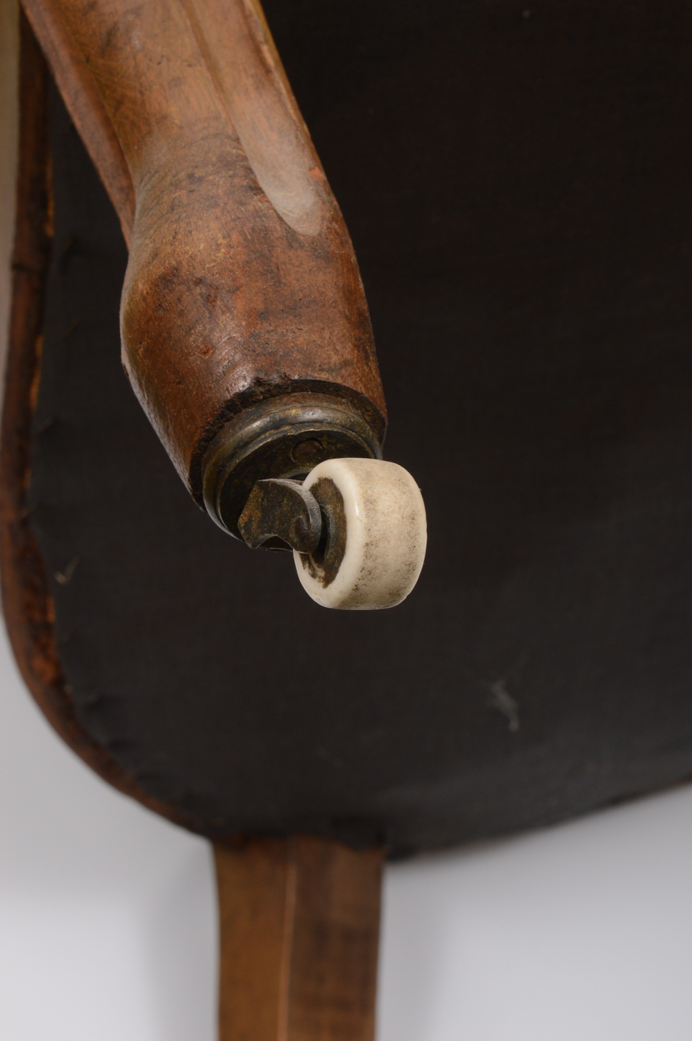 Vintage Victorian Style Settee