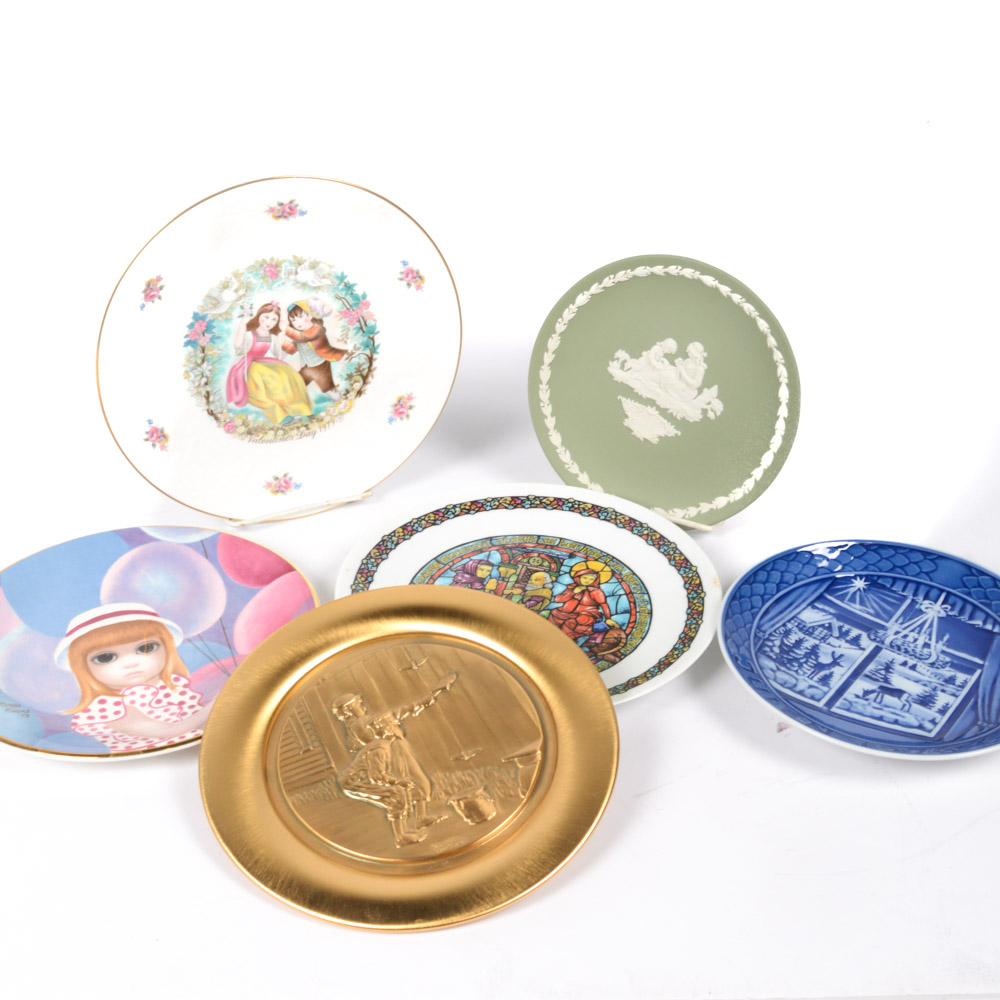 Decorative Collector's Plates