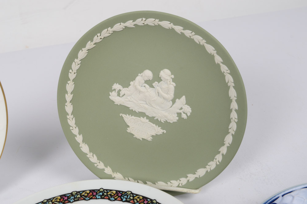 Decorative Collector's Plates