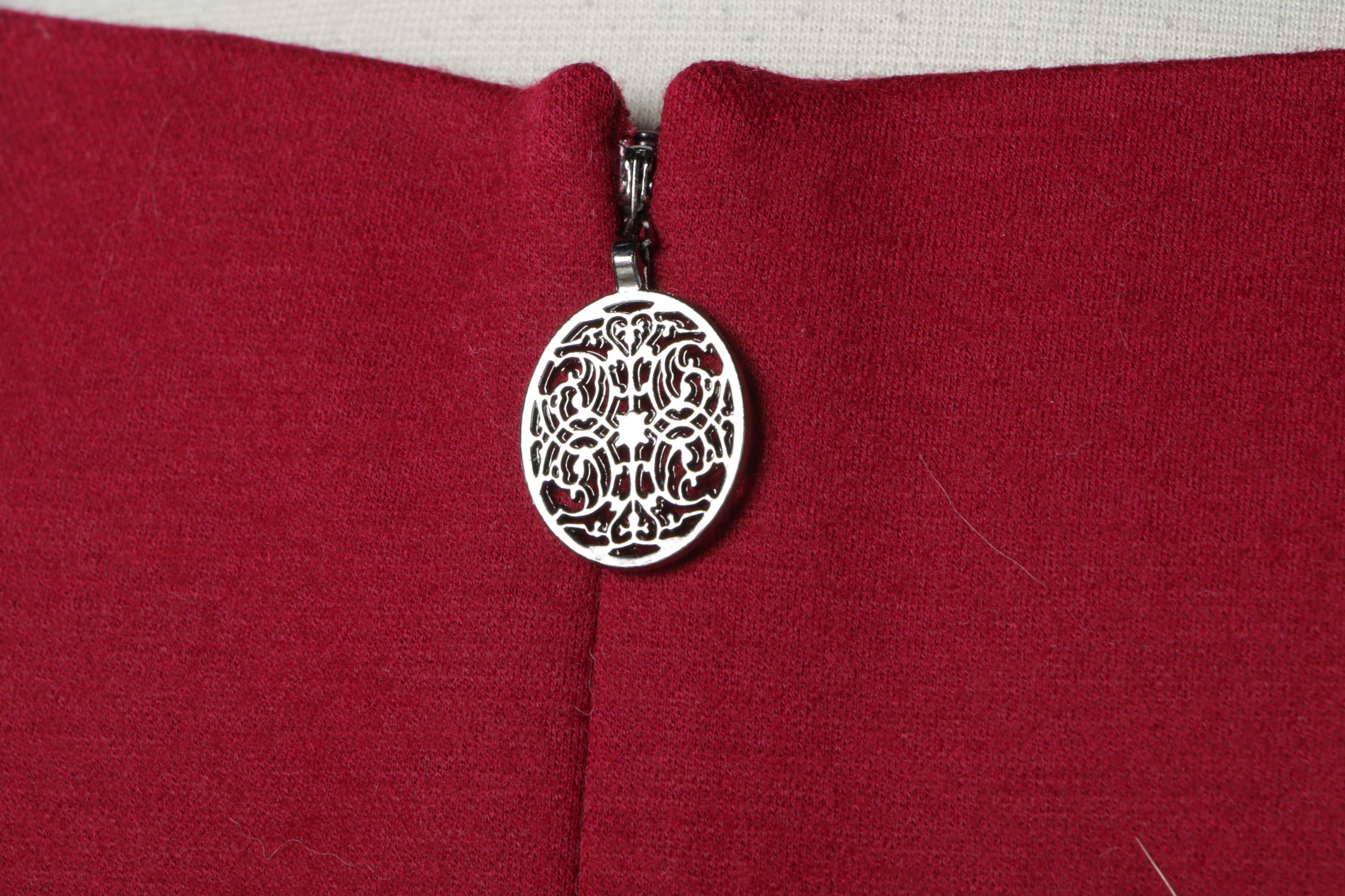 Elie Tahari Red Sleeveless Sheath Dress