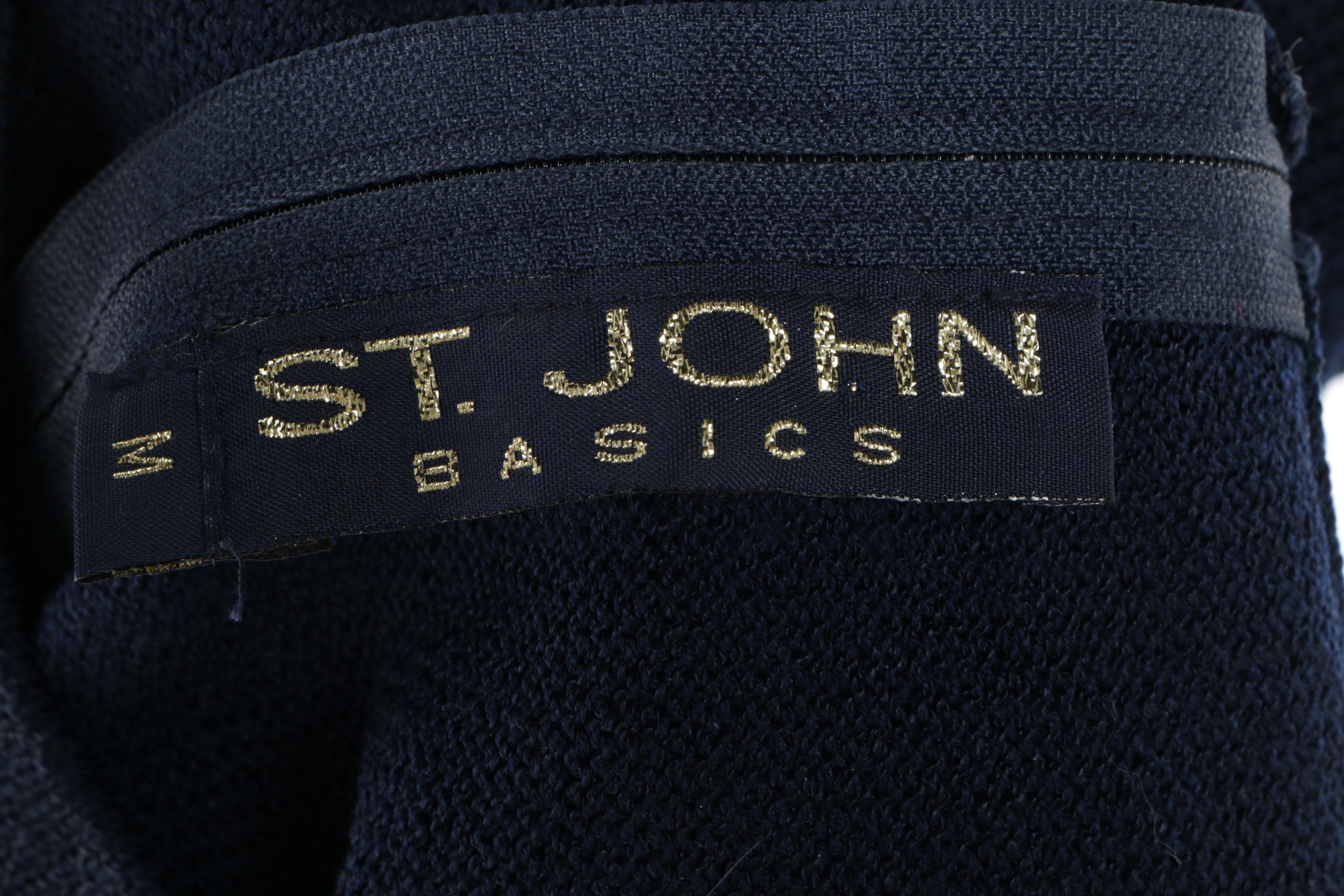 Women's St. John Basics Navy Knit Short Sleeve Mock Turtleneck Sweater