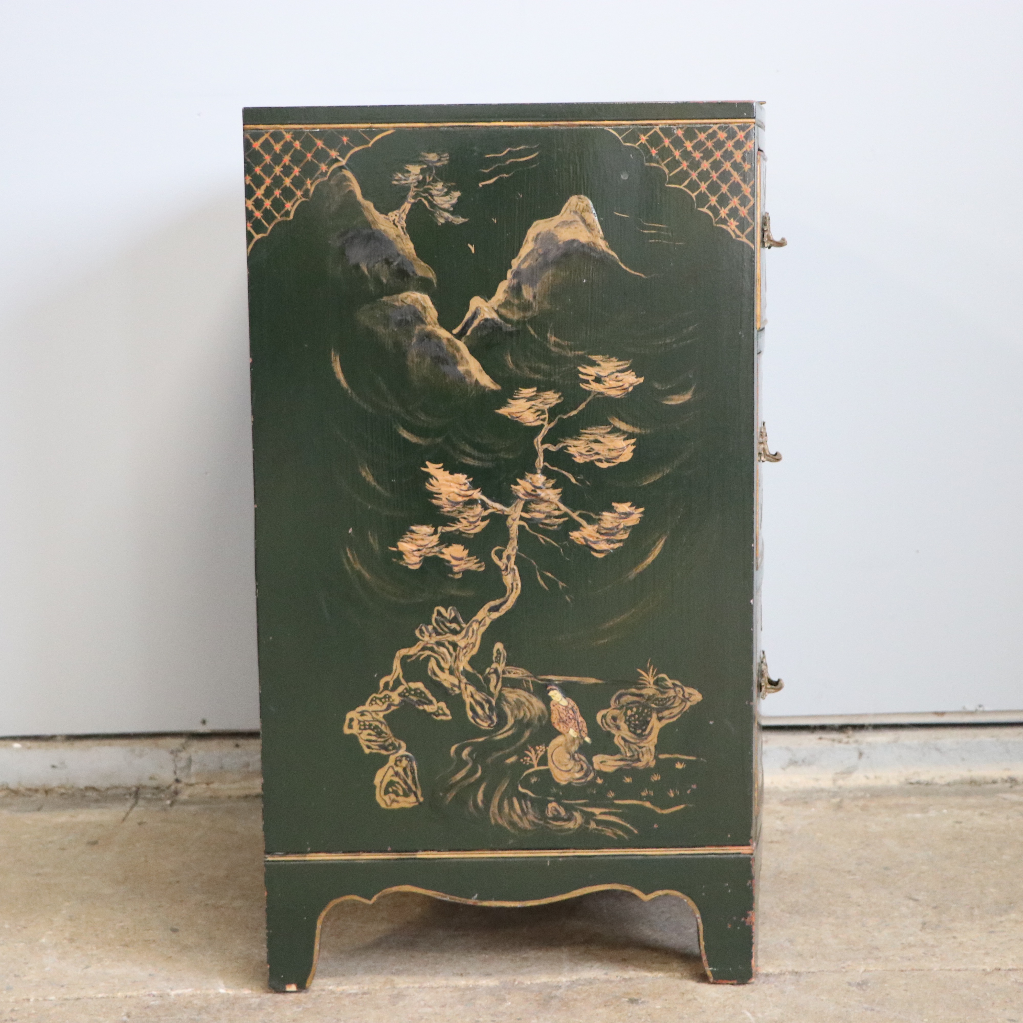 Vintage Chinoiserie Hand-Painted Chest of Drawers
