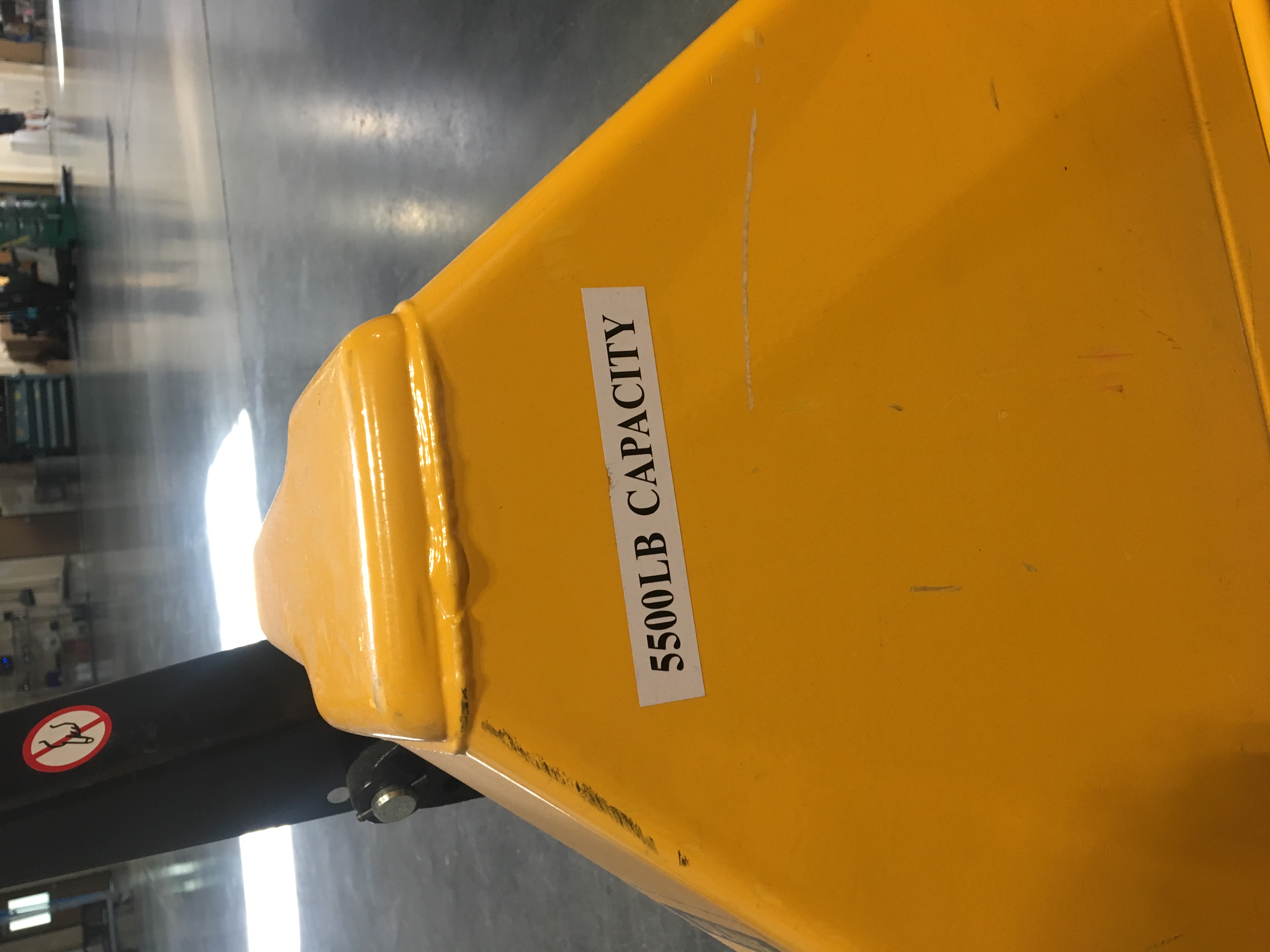 U-Line H-1043 Standard Fork Pallet Jack