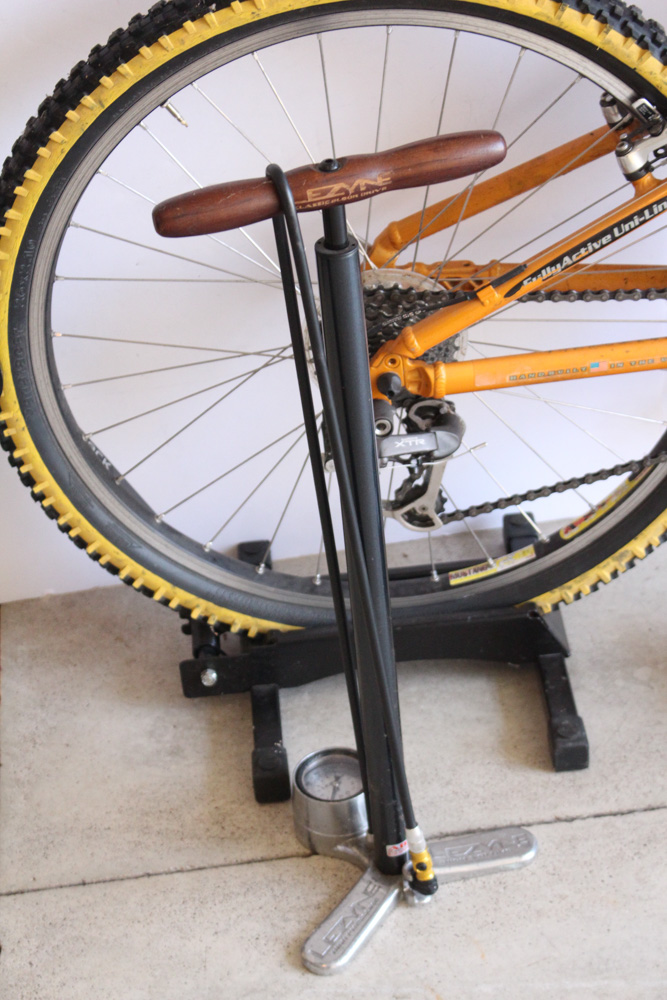 Trek Manitou Y22 Mountain Bike