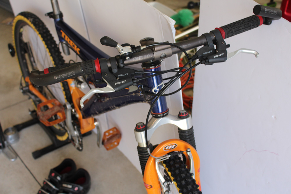 Trek Manitou Y22 Mountain Bike