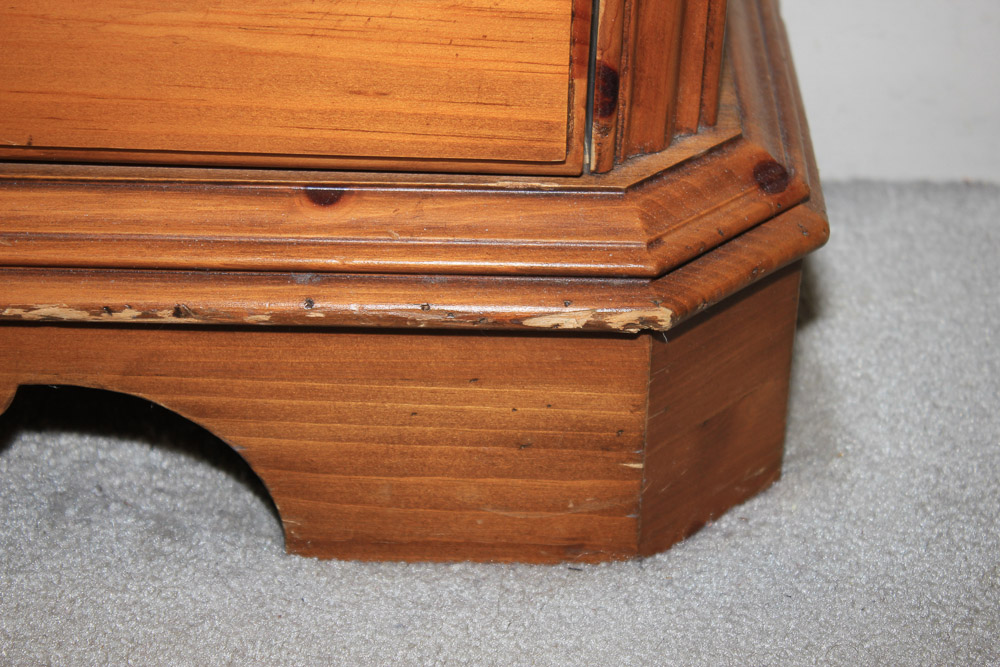 Vintage Colonial Style Pine Dresser with Mirror by Lane