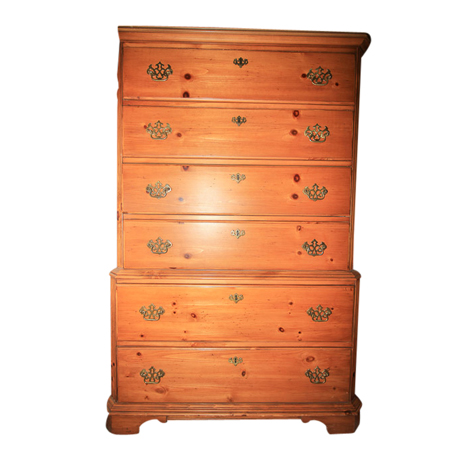 Vintage Lane Colonial Style Pine Chest on Chest