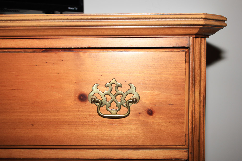 Vintage Lane Colonial Style Pine Chest on Chest