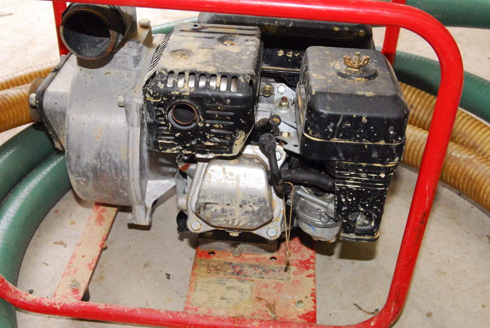 Multiquip Inc. Model QP204 Contractor Pump with Honda Engine and Hoses