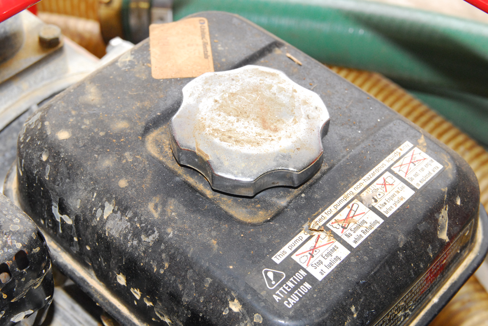 Multiquip Inc. Model QP204 Contractor Pump with Honda Engine and Hoses