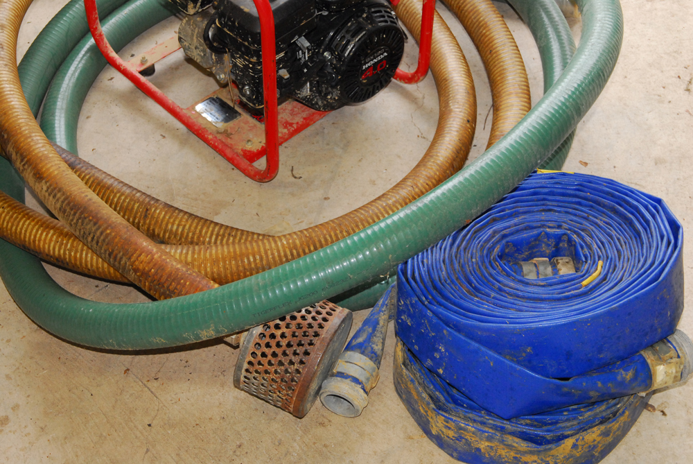 Multiquip Inc. Model QP204 Contractor Pump with Honda Engine and Hoses