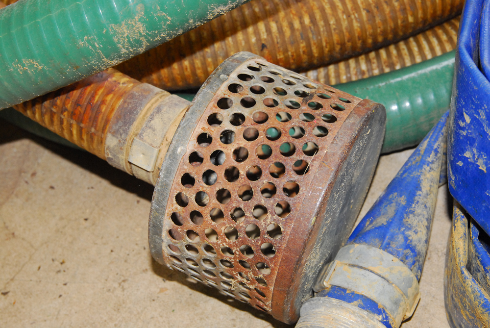 Multiquip Inc. Model QP204 Contractor Pump with Honda Engine and Hoses