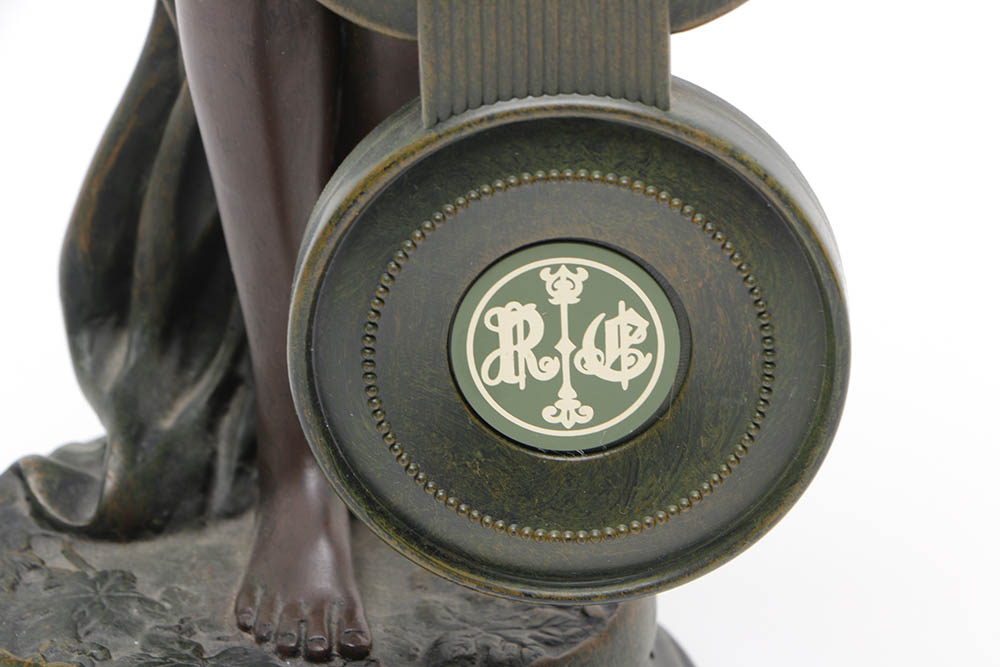 Crosa Lyre Pendulum Swinging Clock