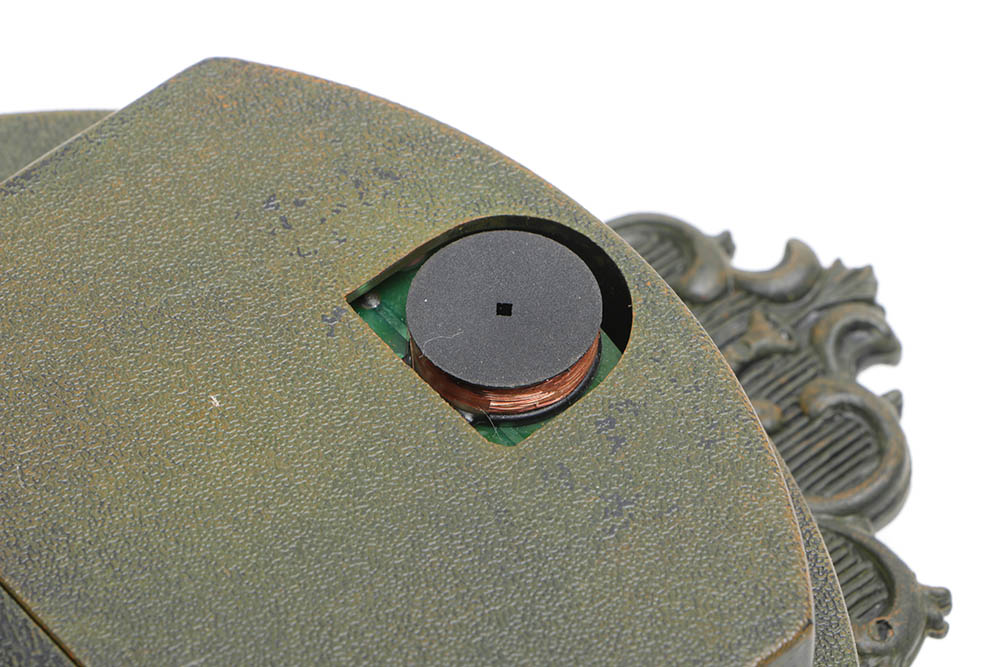 Crosa Lyre Pendulum Swinging Clock