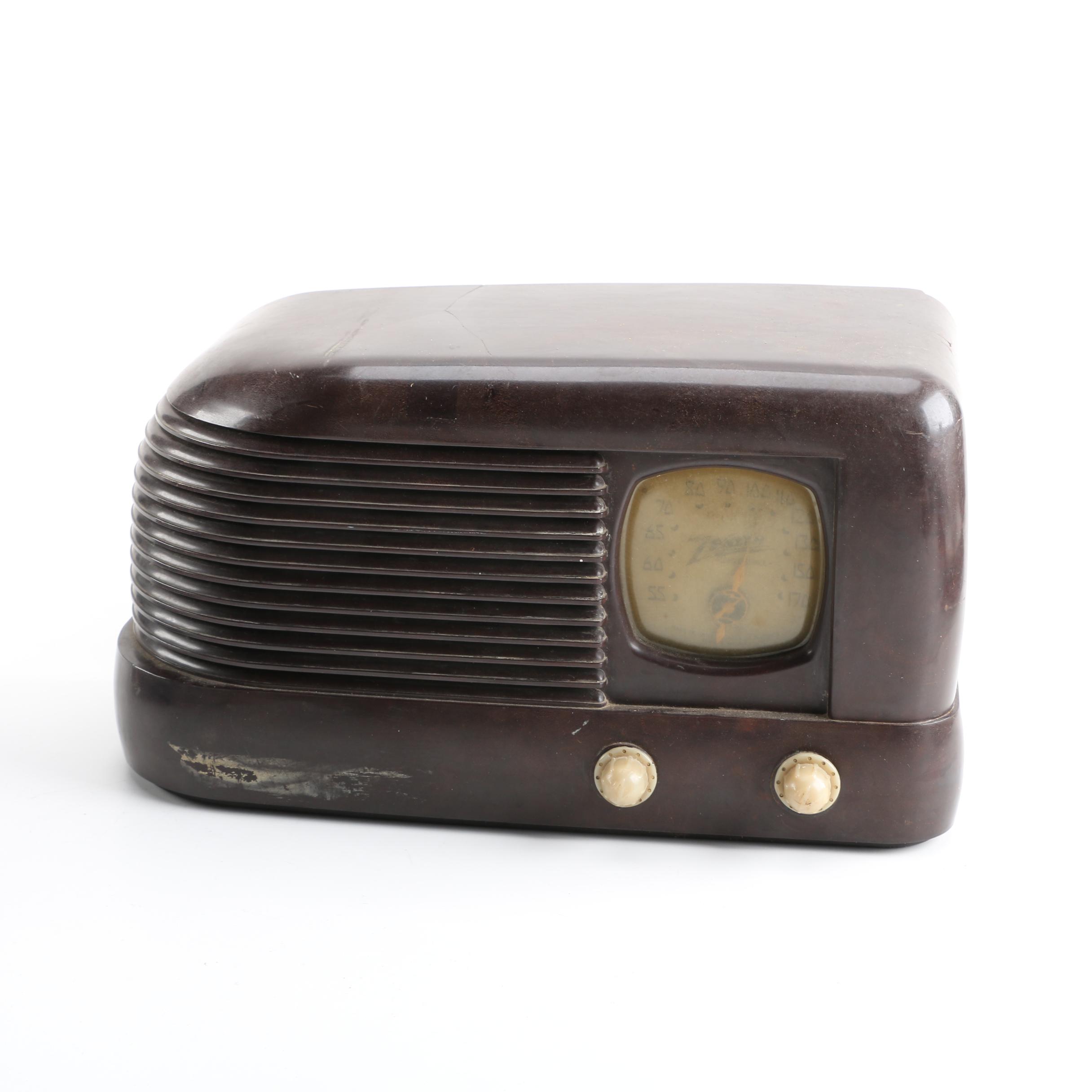 Vintage Zenith Tabletop AM Radio