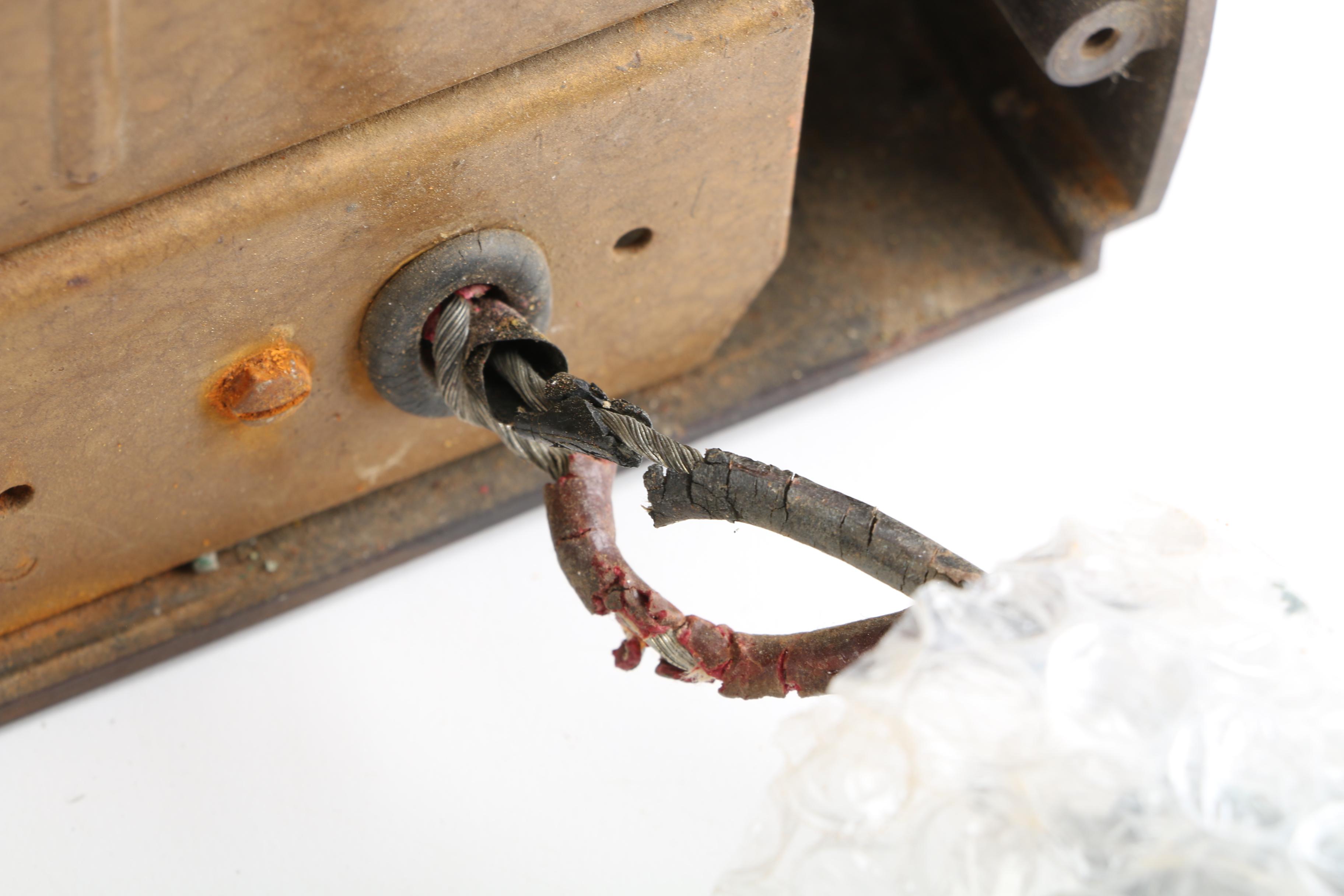 Vintage Zenith Tabletop AM Radio