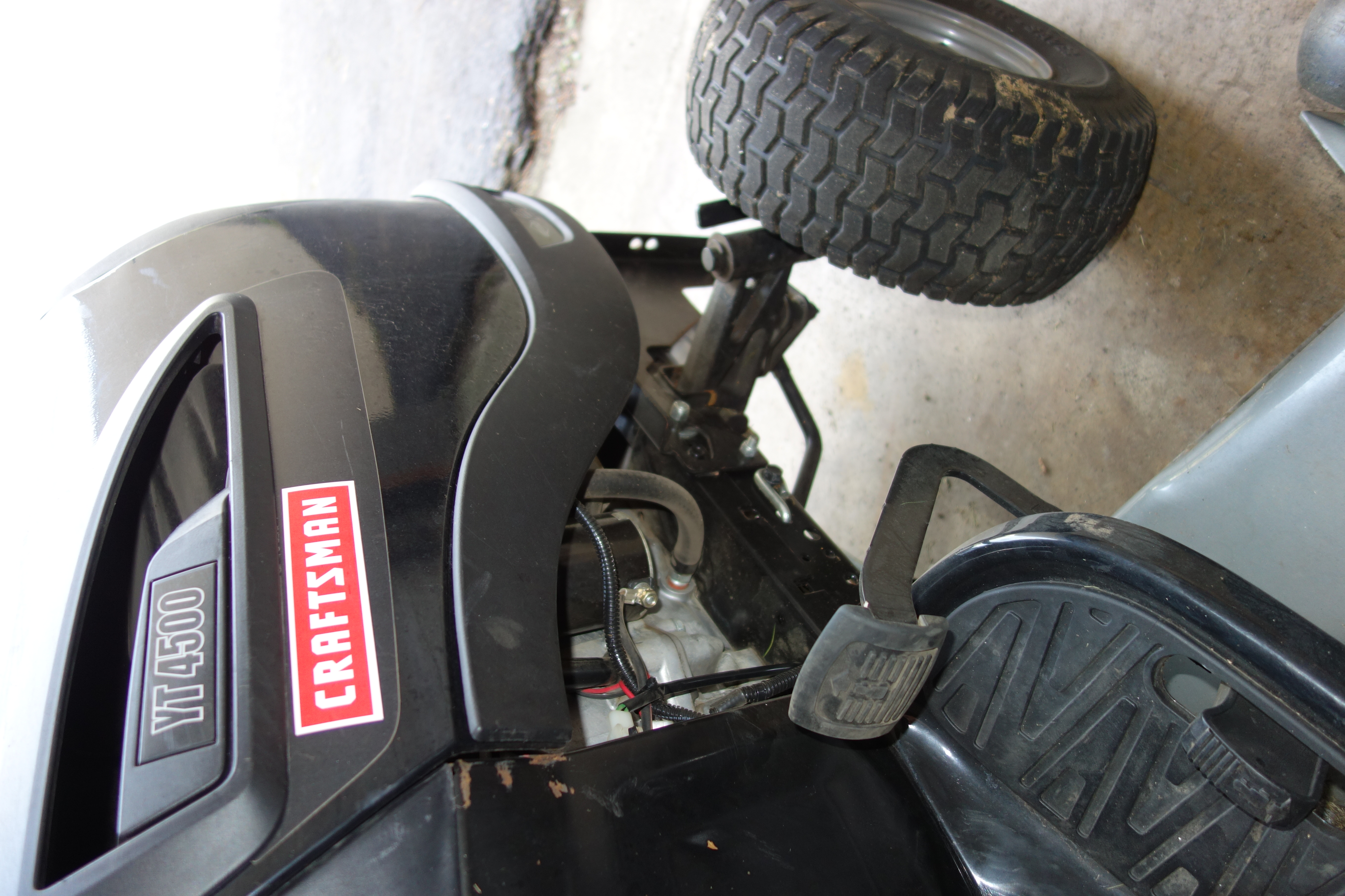 Craftsman YT4500 Riding Mower and Accessories