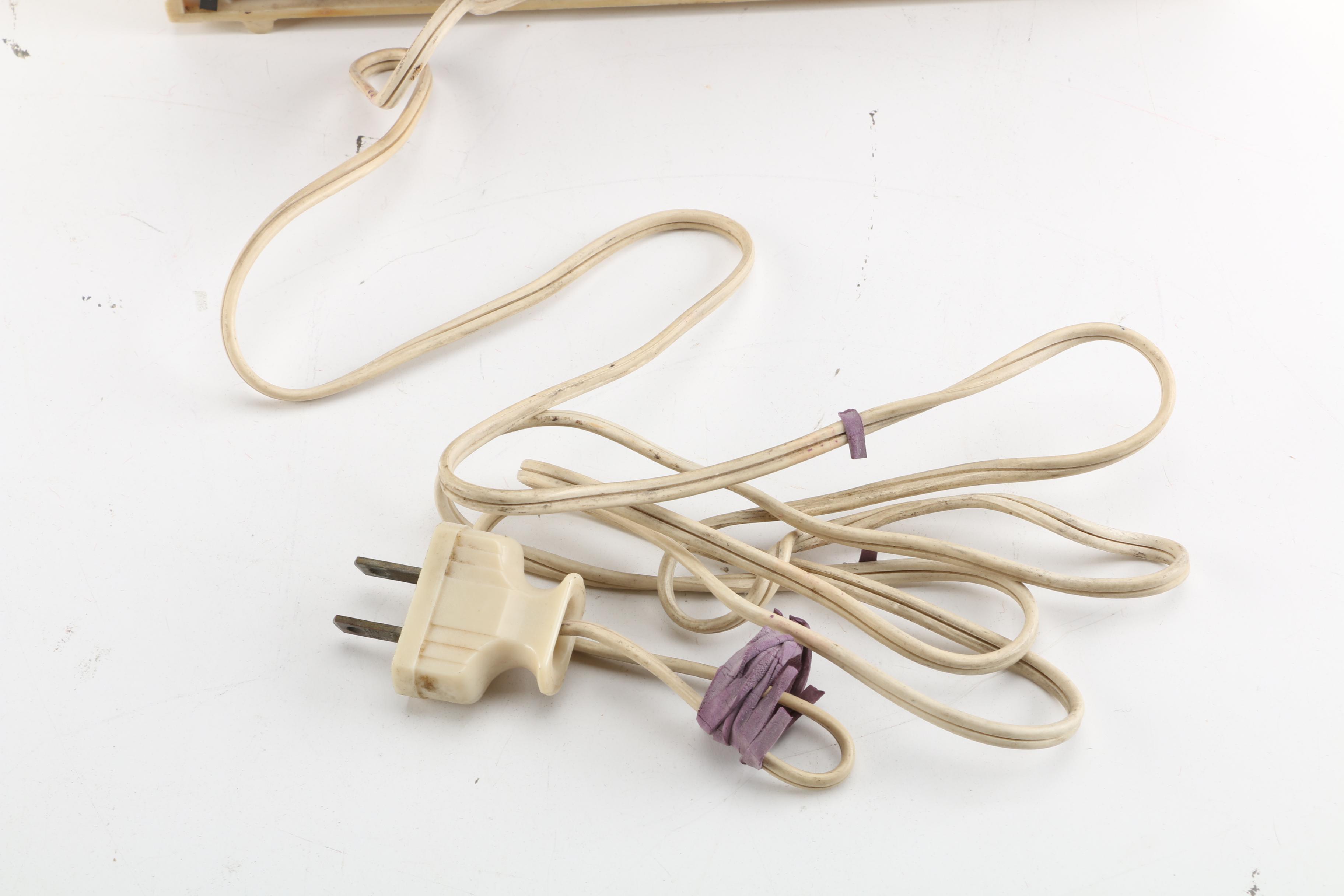 Vintage RCA Radio With Rega-Loop Antenna