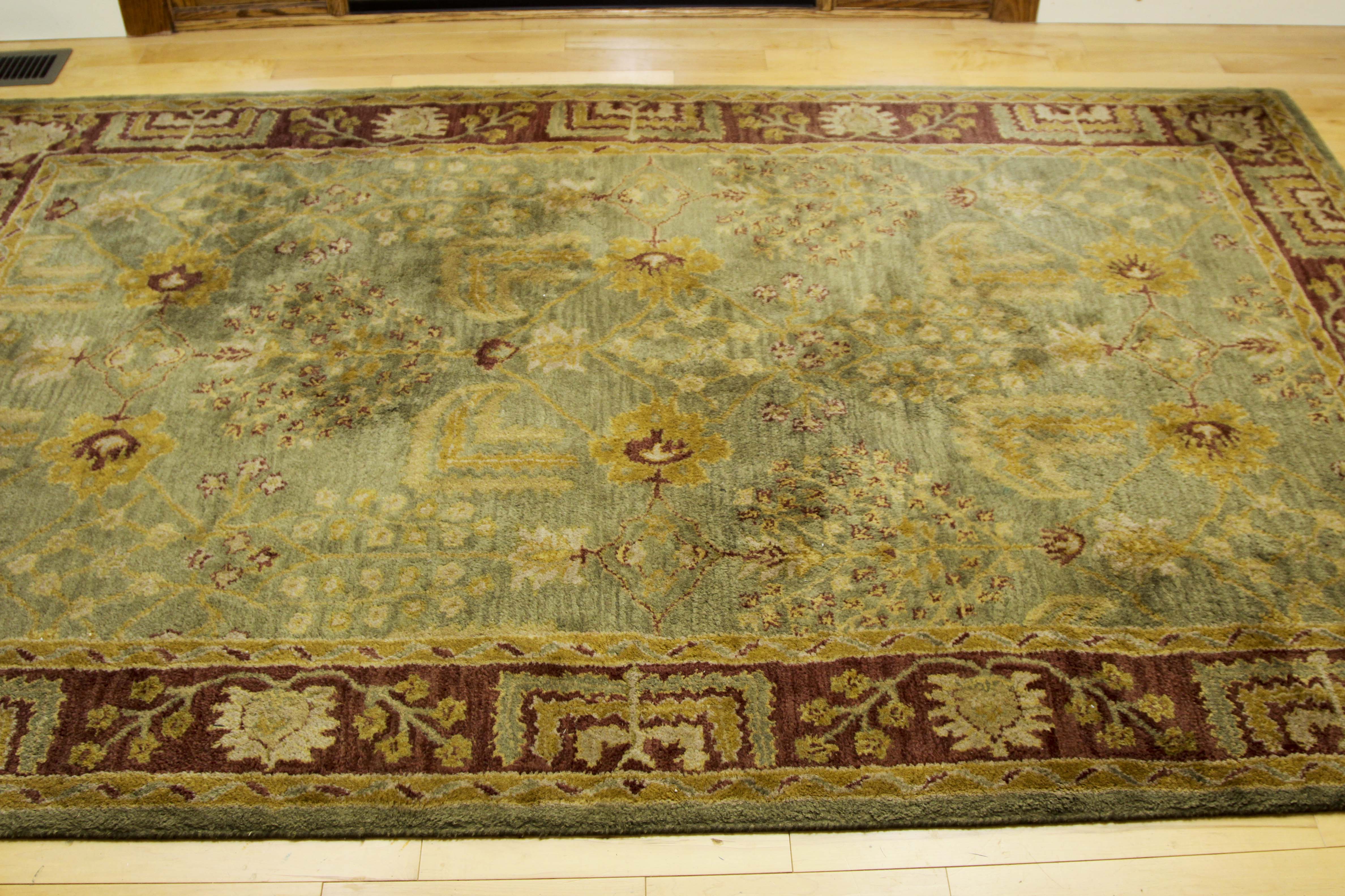 A Hand Tufted Pottery Barn Area Rug