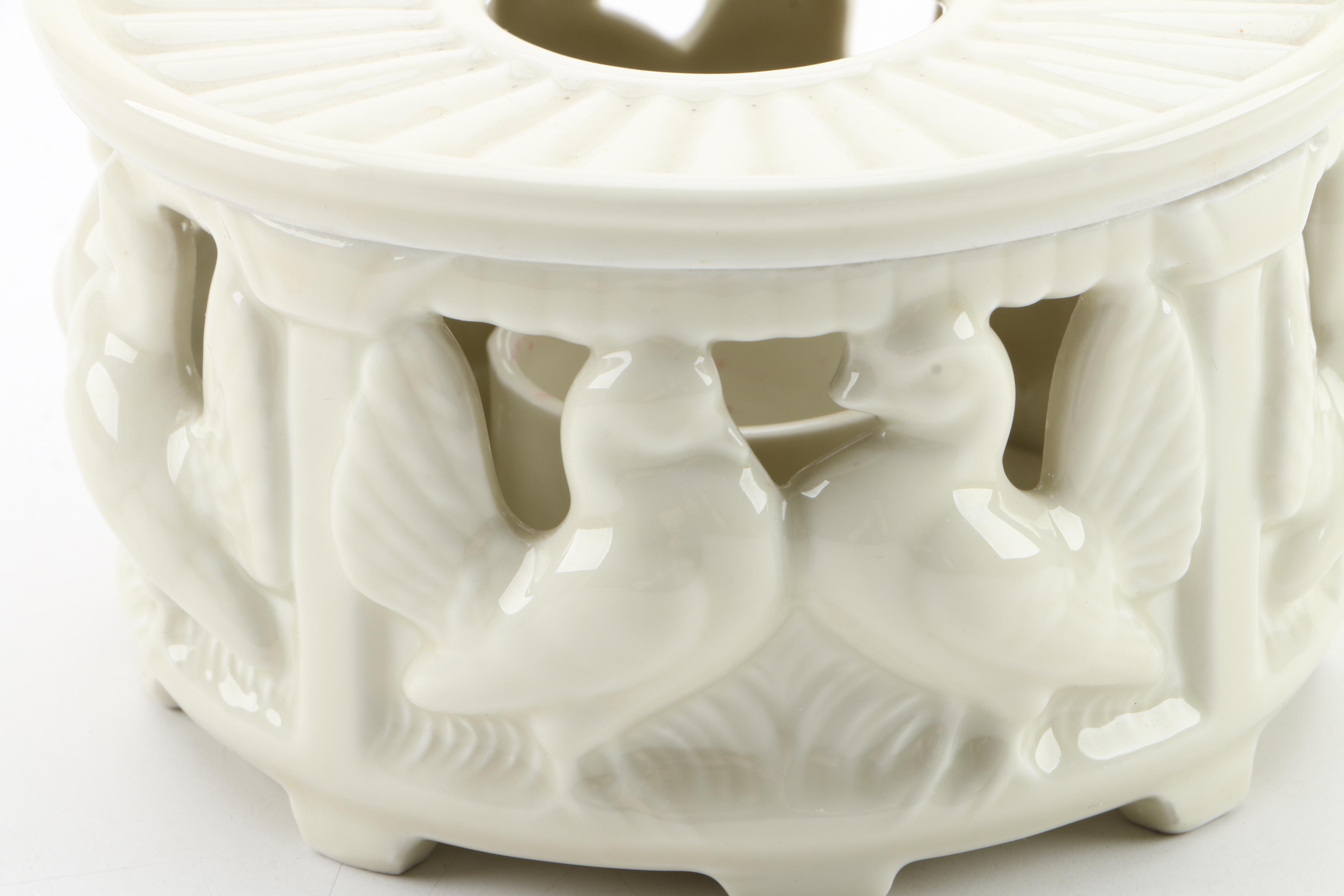 Gerold Porzellan Bavarian Avian Themed "Stövchen"