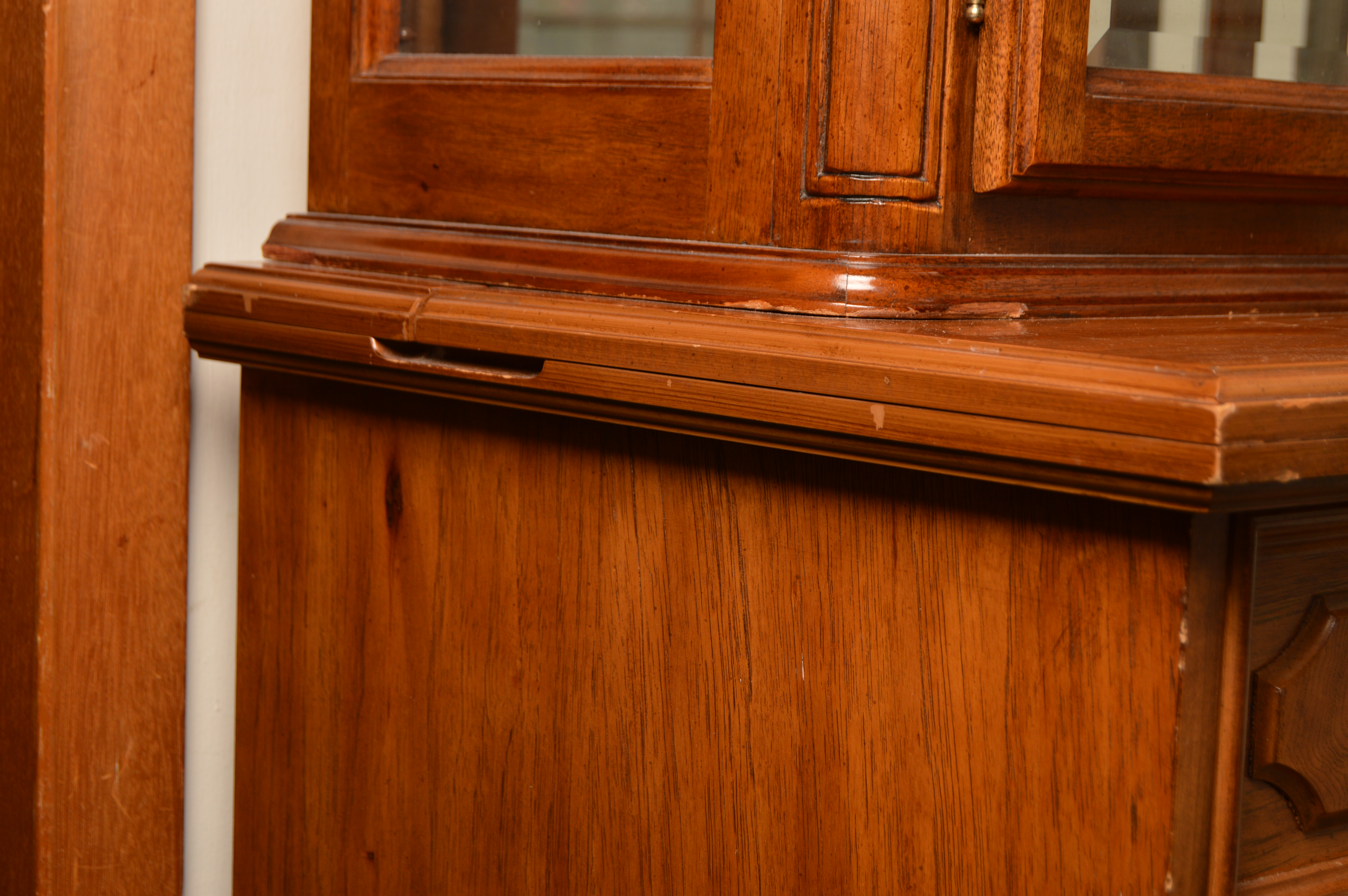 Vintage Two-Piece China Cabinet by Thomasville