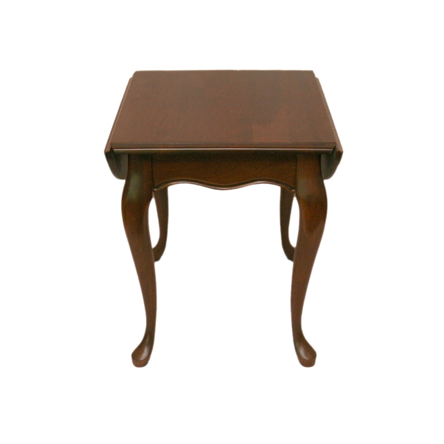 Queen Anne Style Drop Leaf Side Table