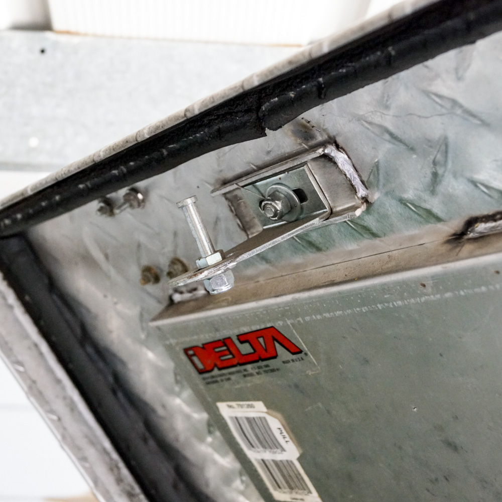 Delta Aluminum Dual Lid Truck Tool Box