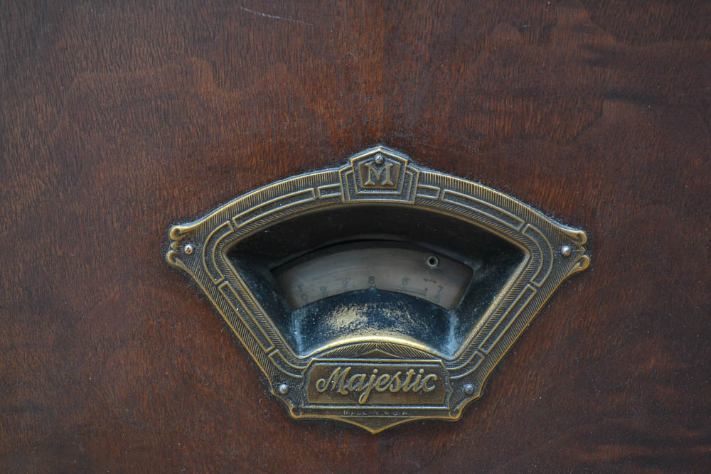 1930s Majestic Model 25 Floor Radio