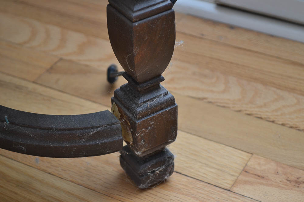 1930s Majestic Model 25 Floor Radio