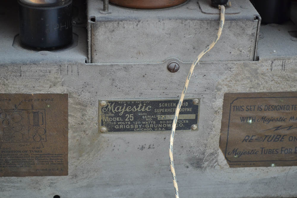 1930s Majestic Model 25 Floor Radio