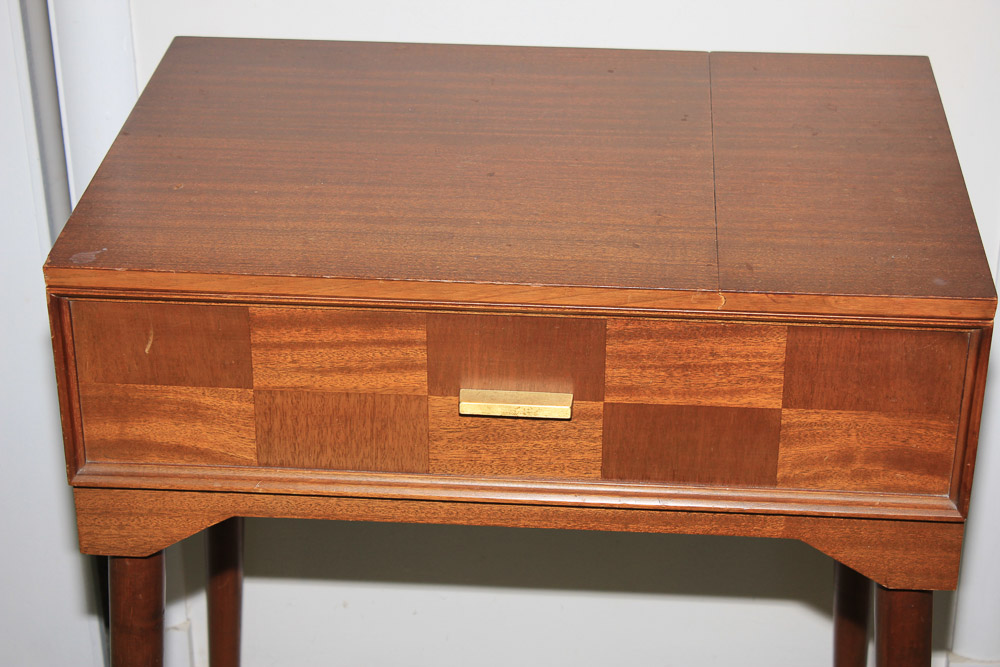 Mid Century Modern Singer Sewing Machine and Table