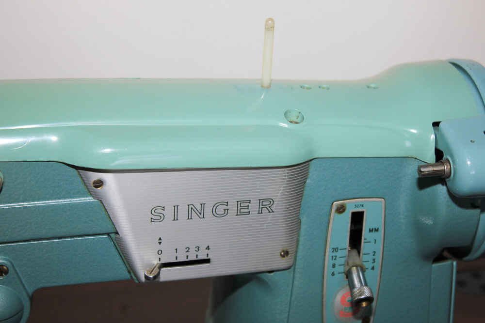 Mid Century Modern Singer Sewing Machine and Table