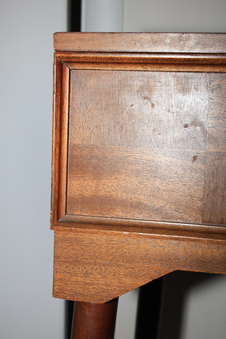 Mid Century Modern Singer Sewing Machine and Table