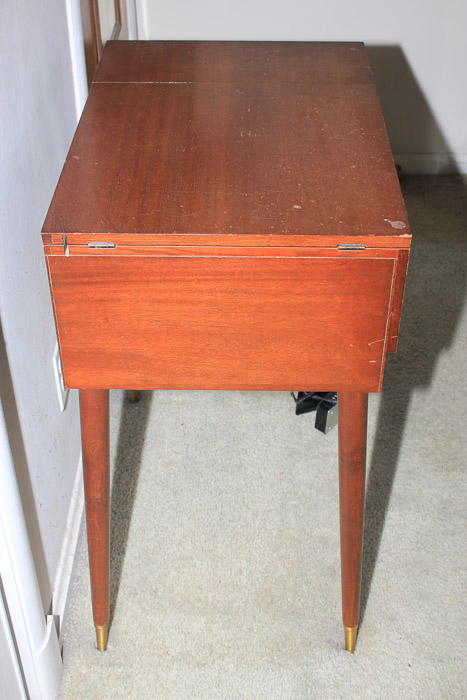 Mid Century Modern Singer Sewing Machine and Table