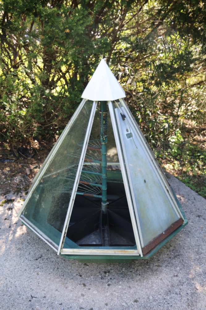 Octagon Cone Shaped Outdoor Terrarium/Green House