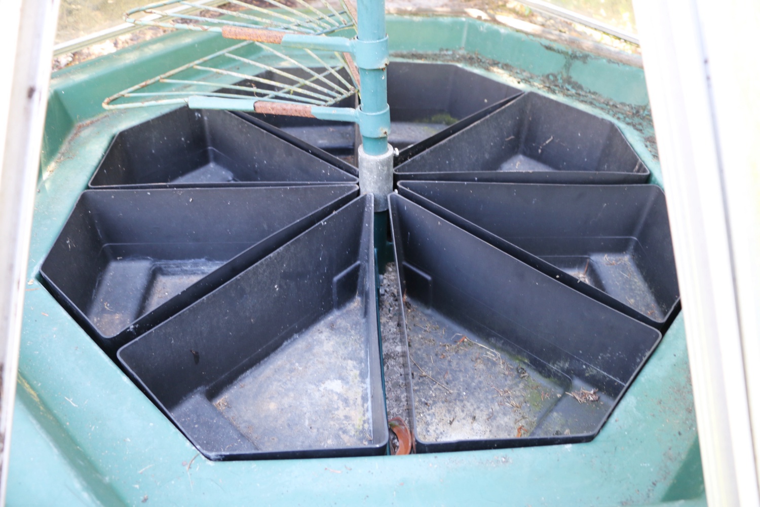 Octagon Cone Shaped Outdoor Terrarium/Green House