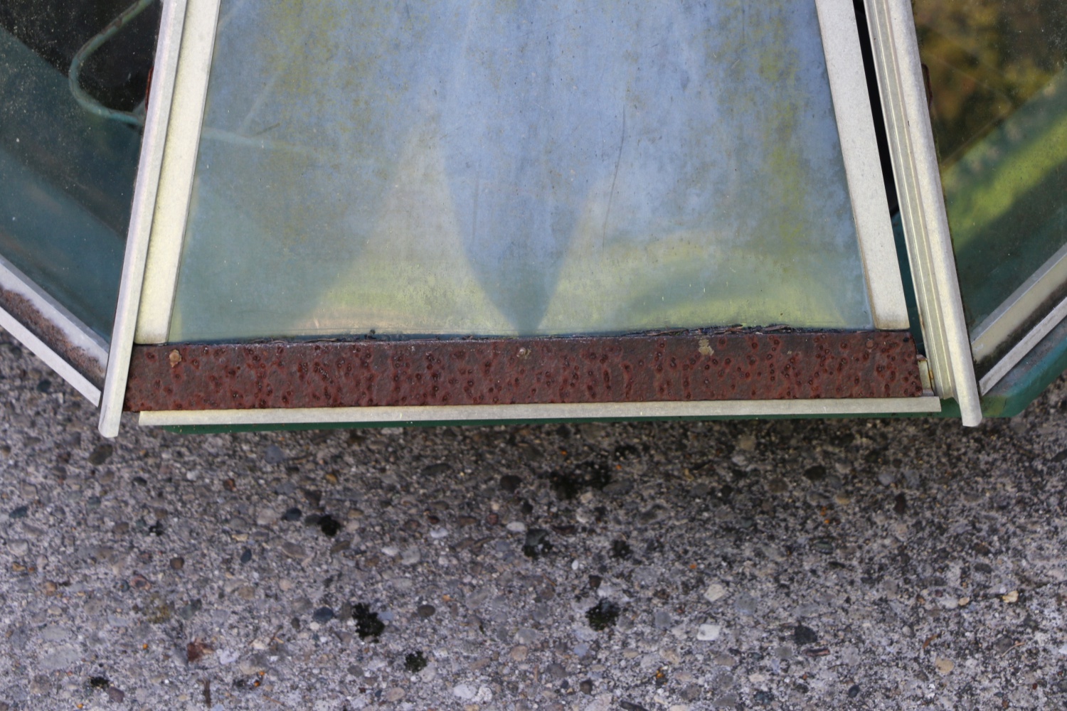 Octagon Cone Shaped Outdoor Terrarium/Green House