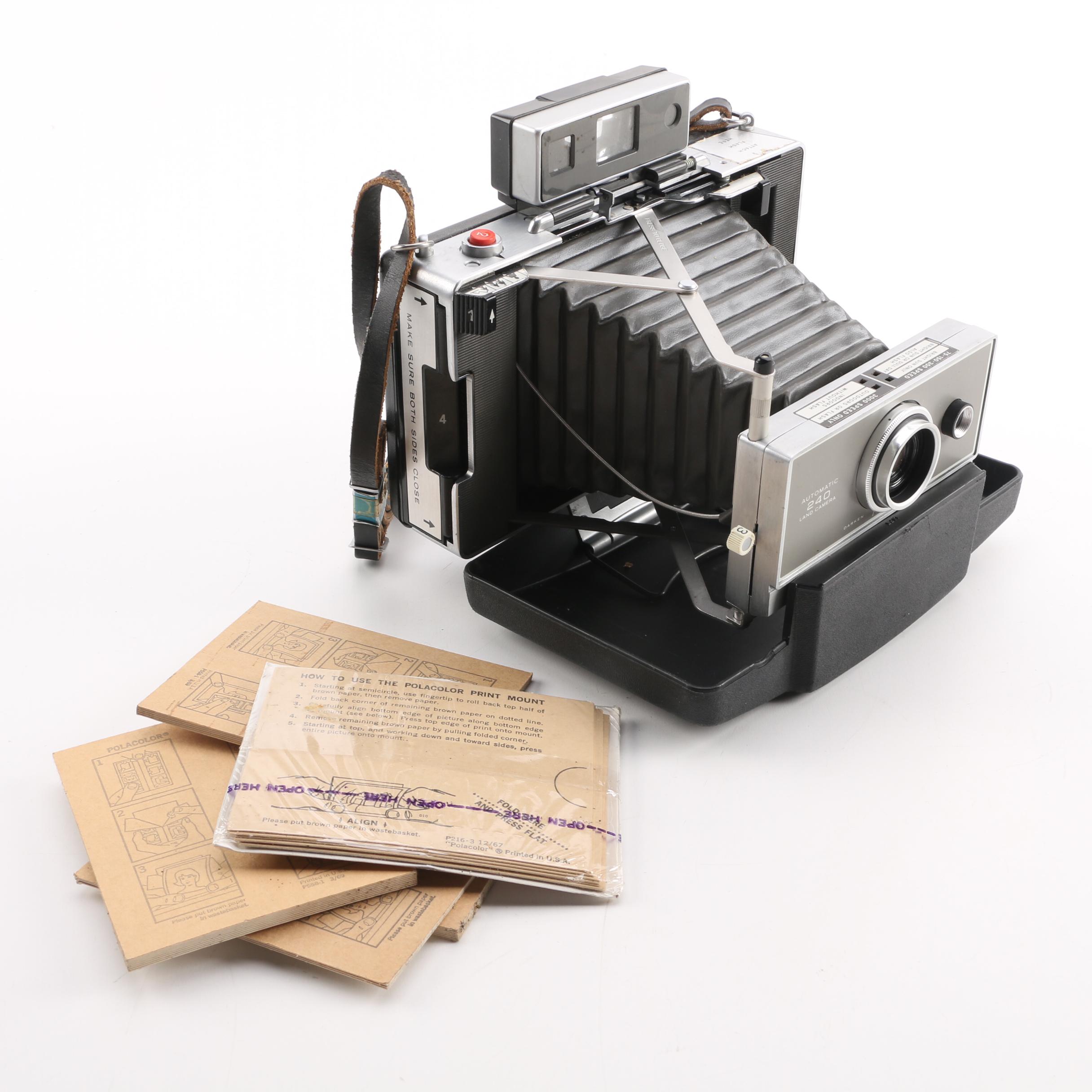 Polaroid 240 Land Camera