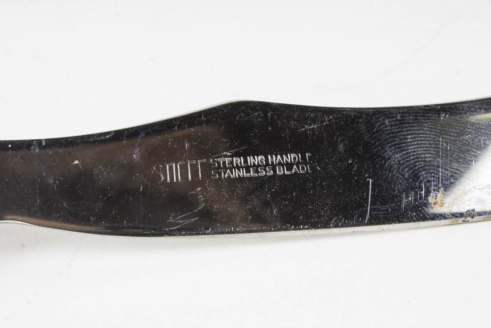 The Stieff Co. Colonial Williamsburg Restoration Sterling Silver Handled Knives