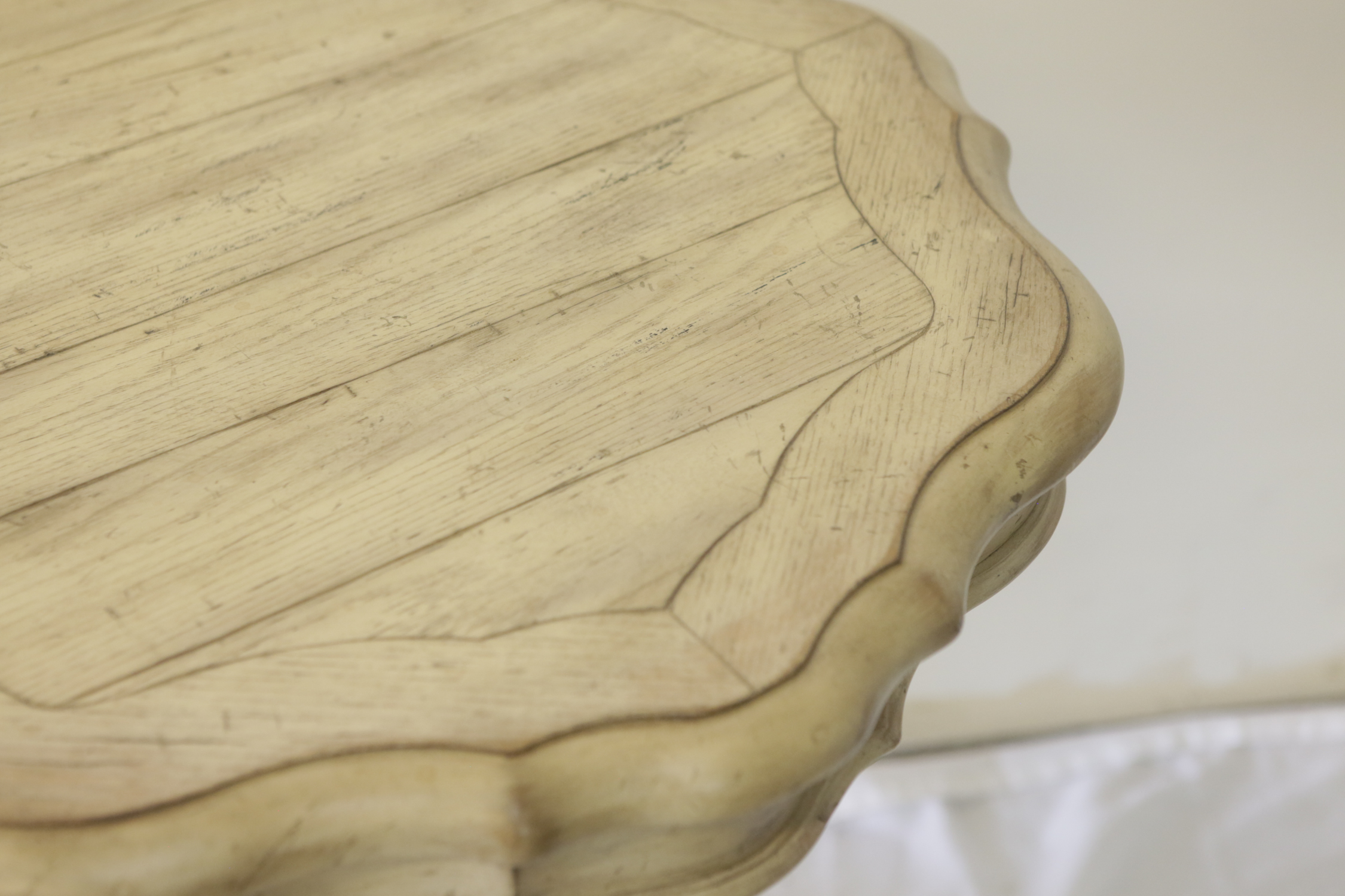 Hooker Furniture Accent Table