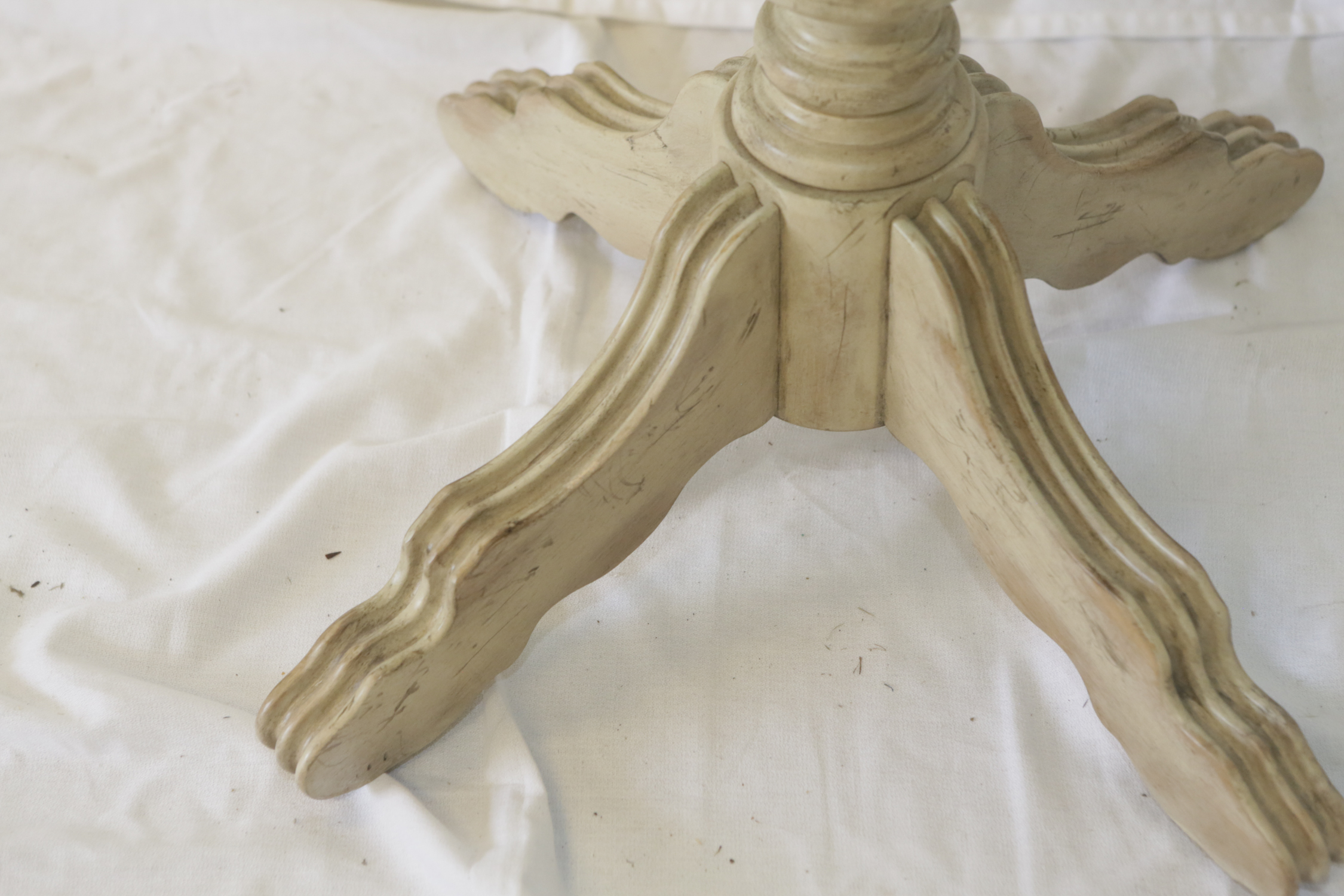 Hooker Furniture Accent Table