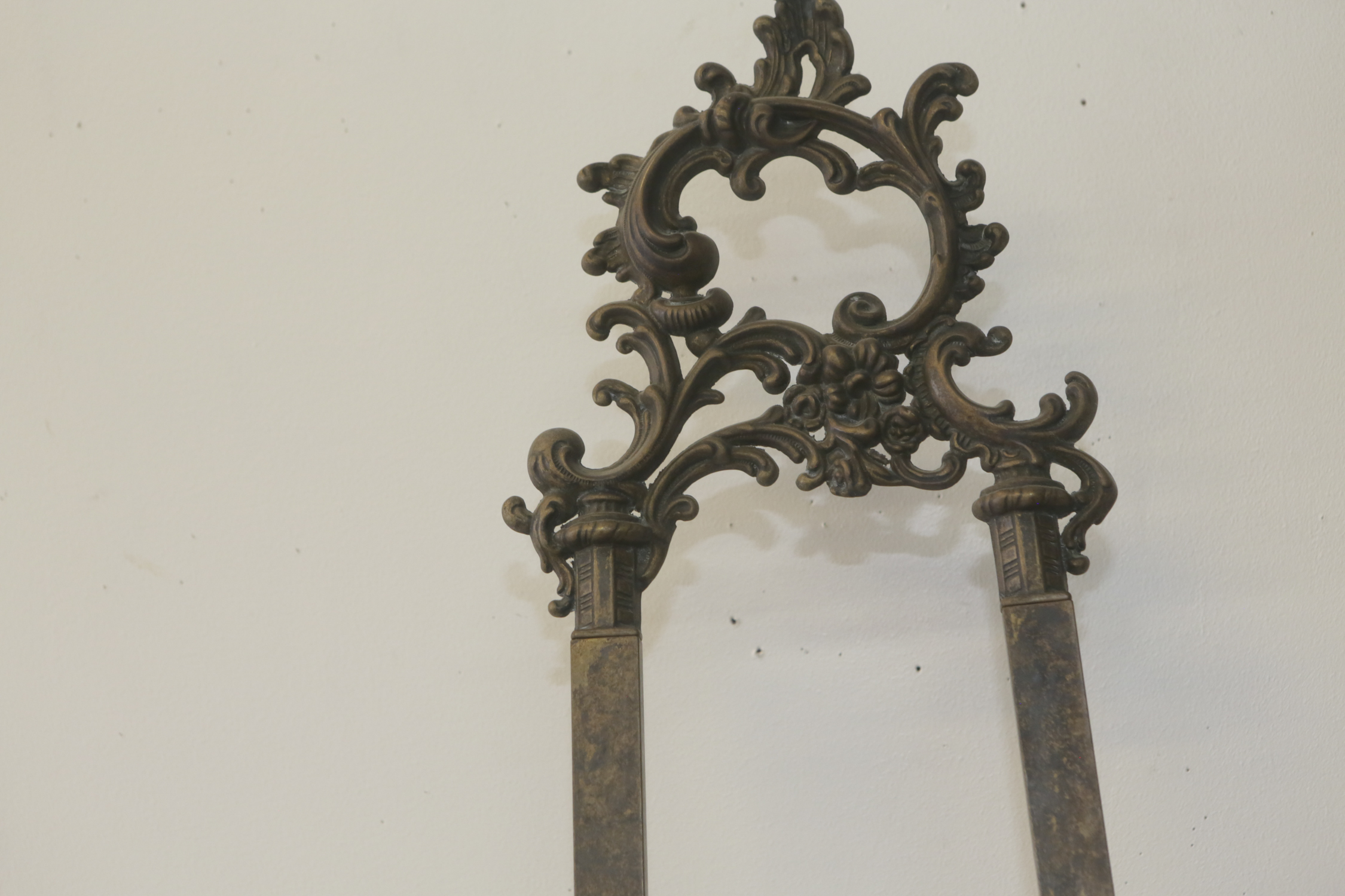 Antique Inspired  Metal Easel